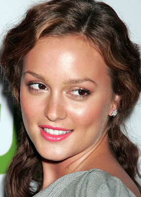 Leighton Mester is incredibly pretty